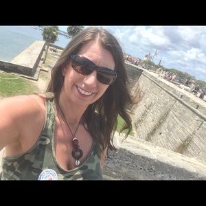 Meet your Posher, Sondra